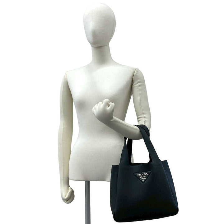 handbag prada