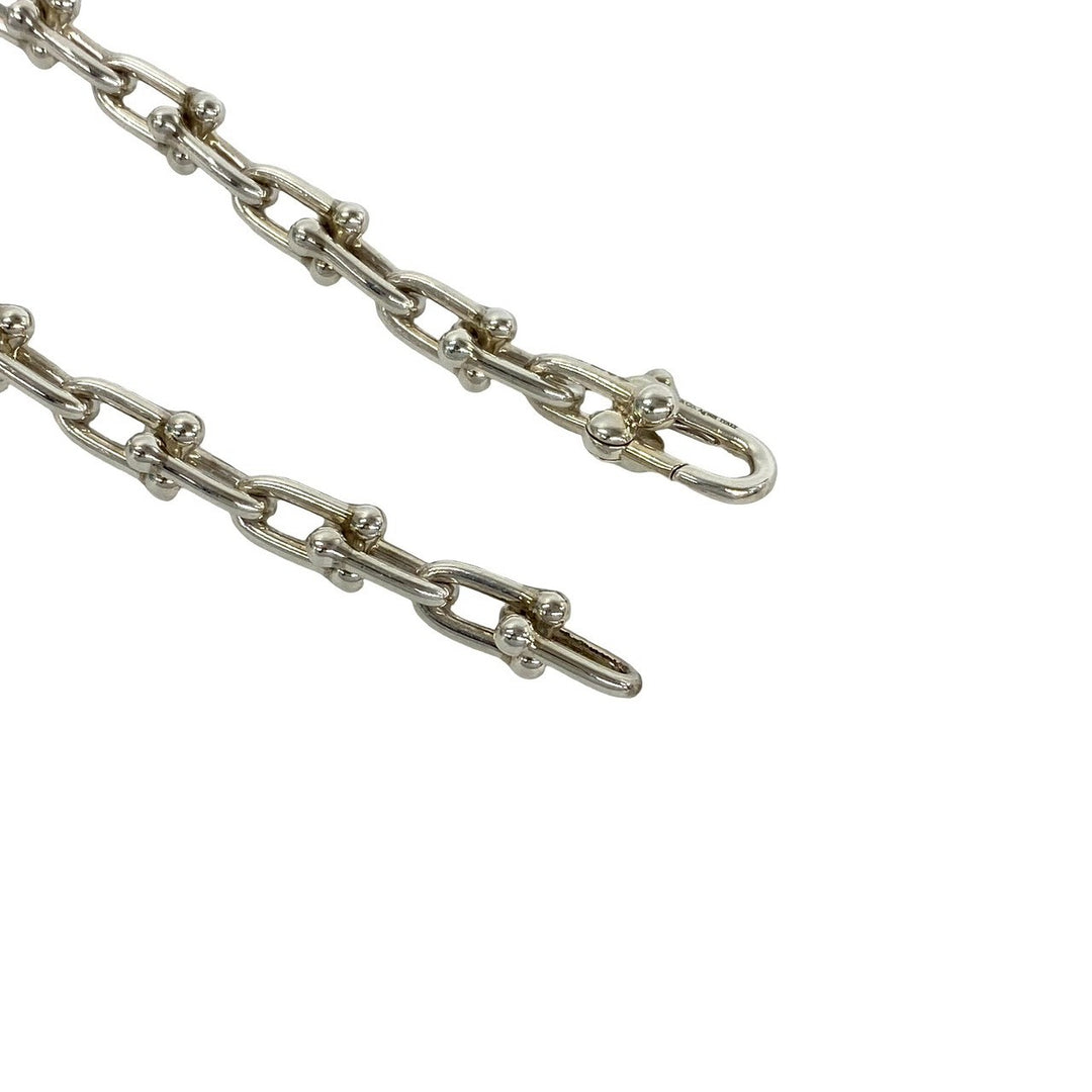 blurRubbingTiffany Hardware Small Link BureRubbingCut