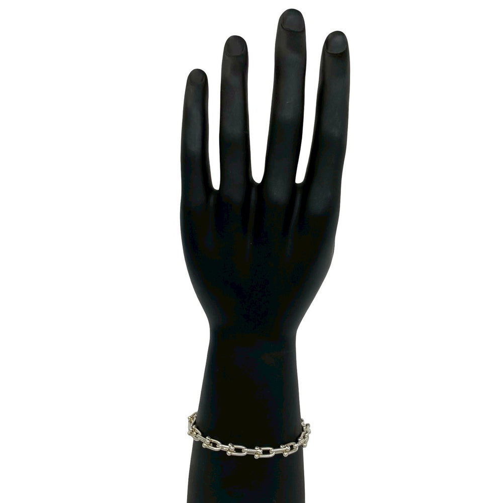 blurRubbingTiffany Hardware Small Link BureRubbingCut