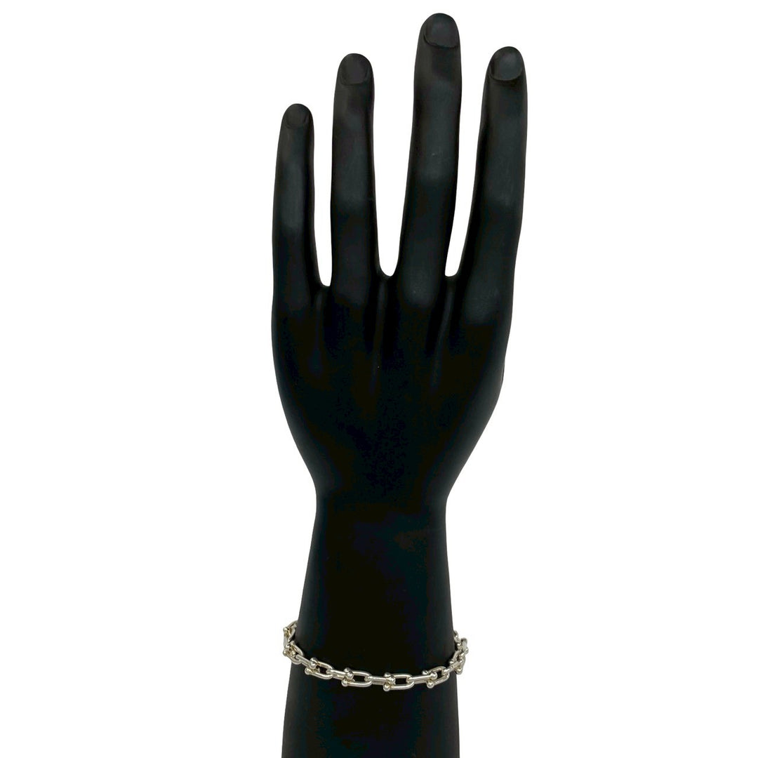 blurRubbingTiffany Hardware Small Link BureRubbingCut