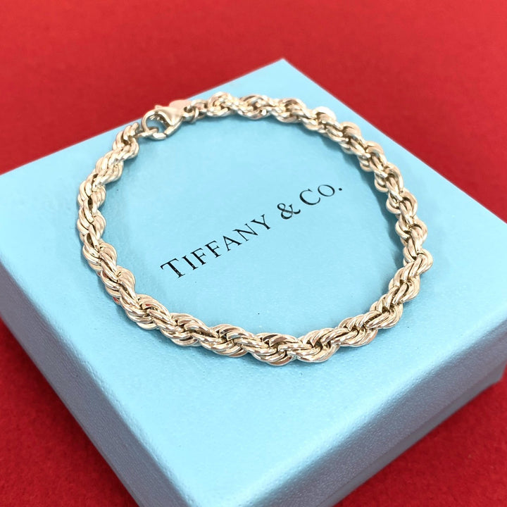 blurRubbingTiffany Twisted Rope BureRubbingCut