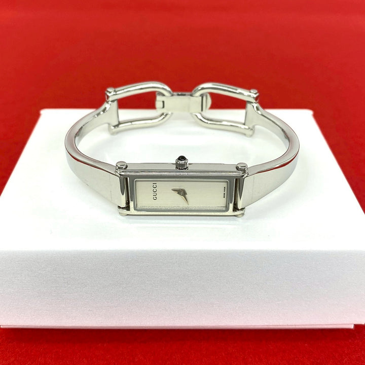 Watch Gucci 1500L bangle watch