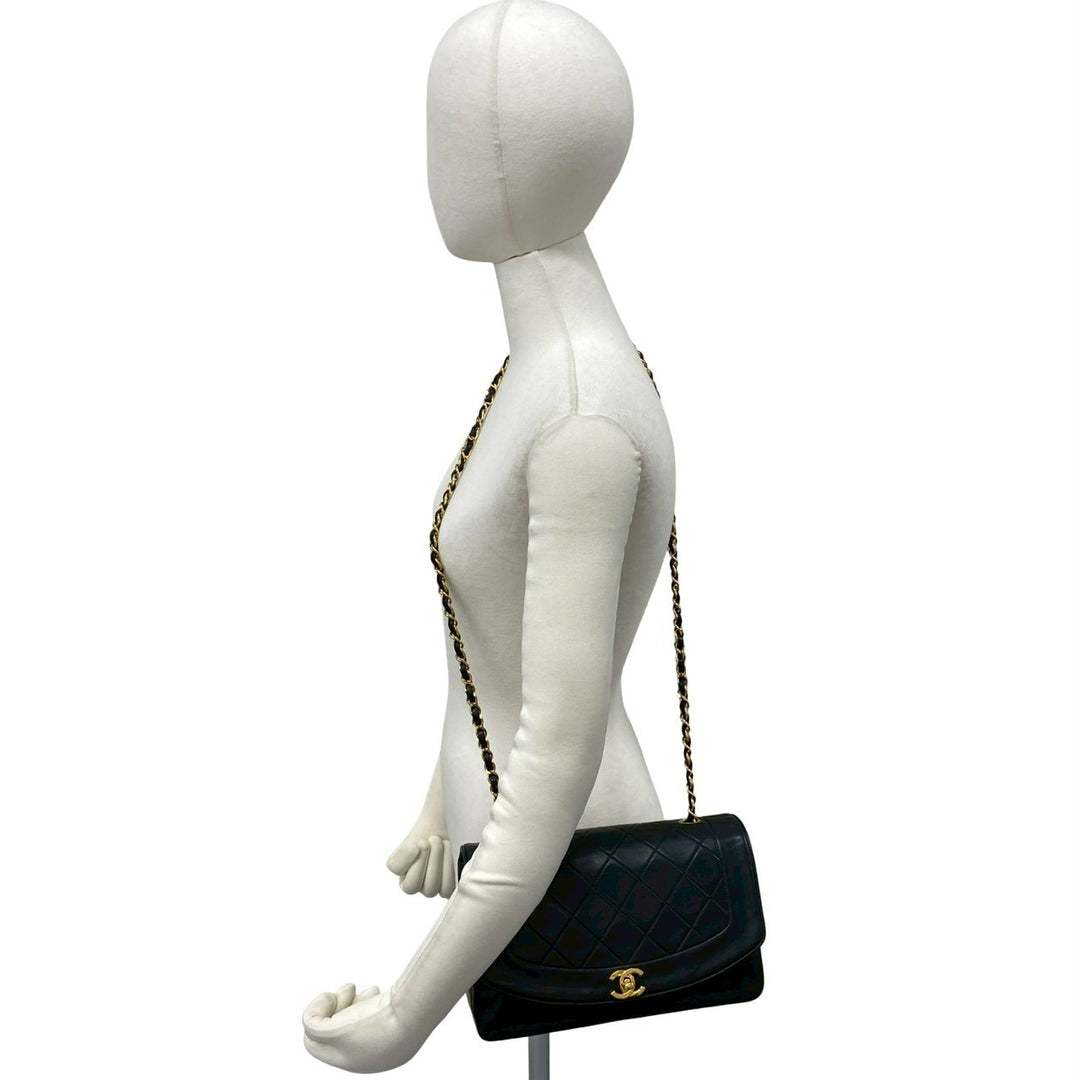 shoulder bag chanel diana