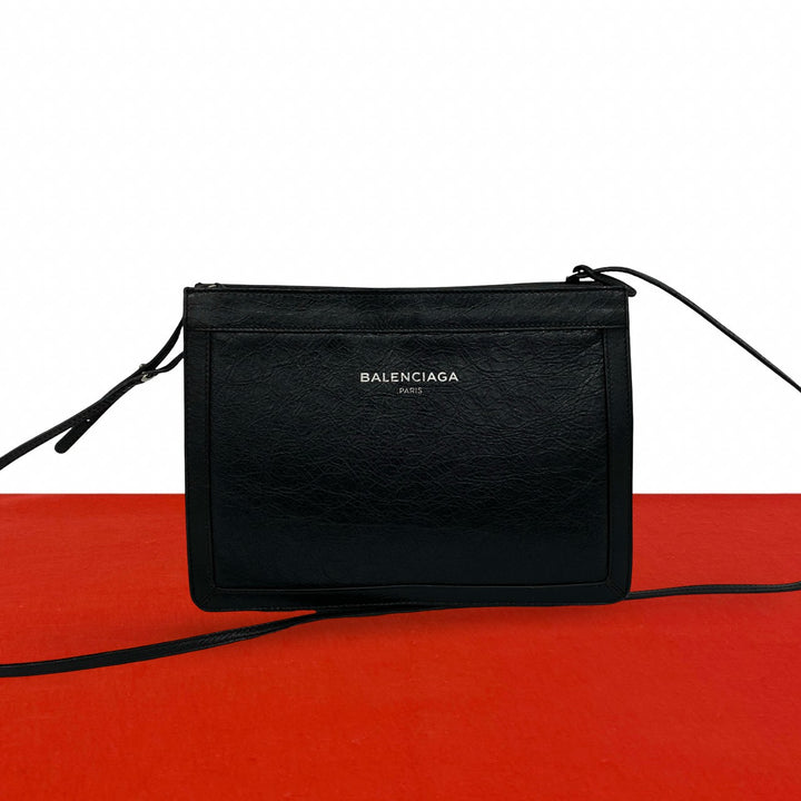 shoulder bag balenciaga navy pochette