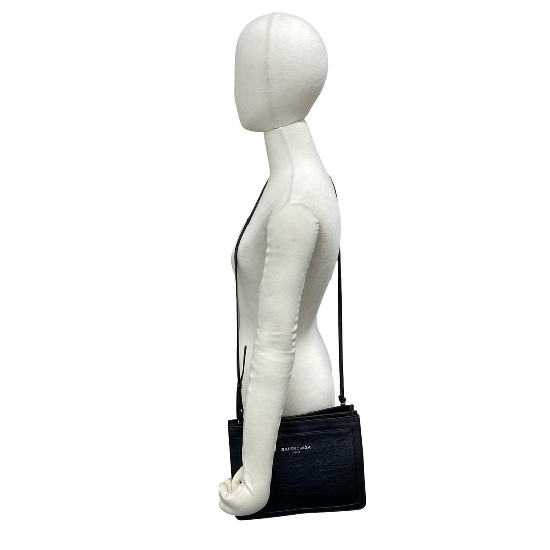 shoulder bag balenciaga navy pochette