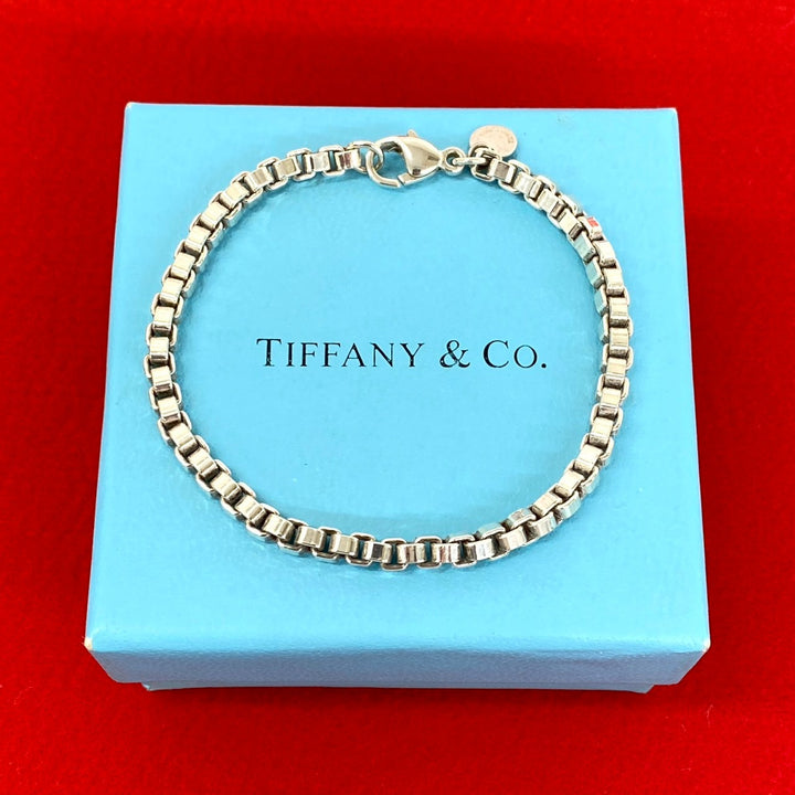 blurRubbingTiffany Venetian BreRubbingCut