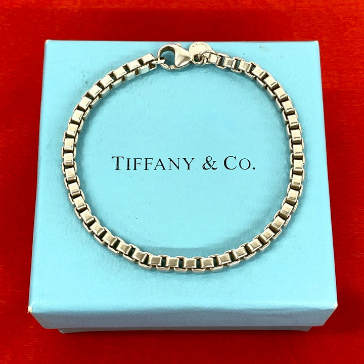 blurRubbingTiffany Venetian BreRubbingCut